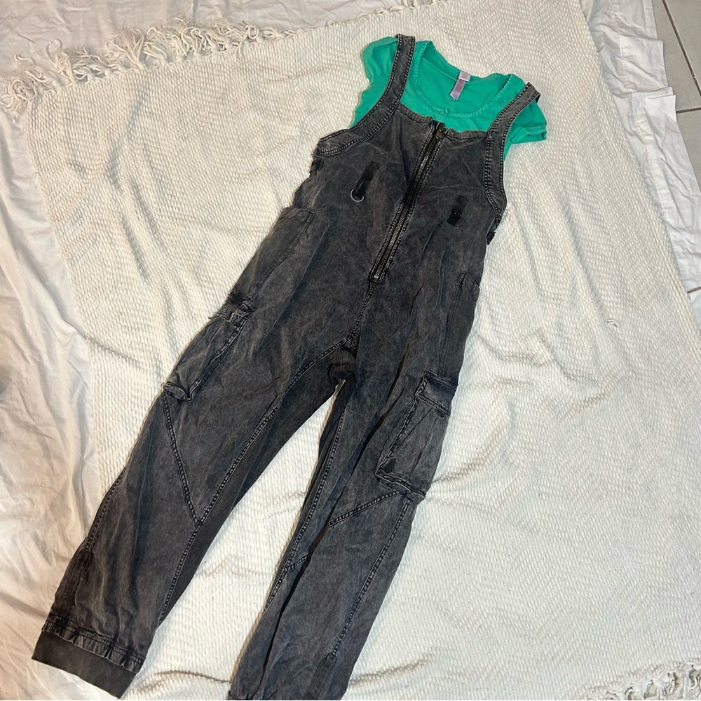 Free people overalls gray/black wash split rock